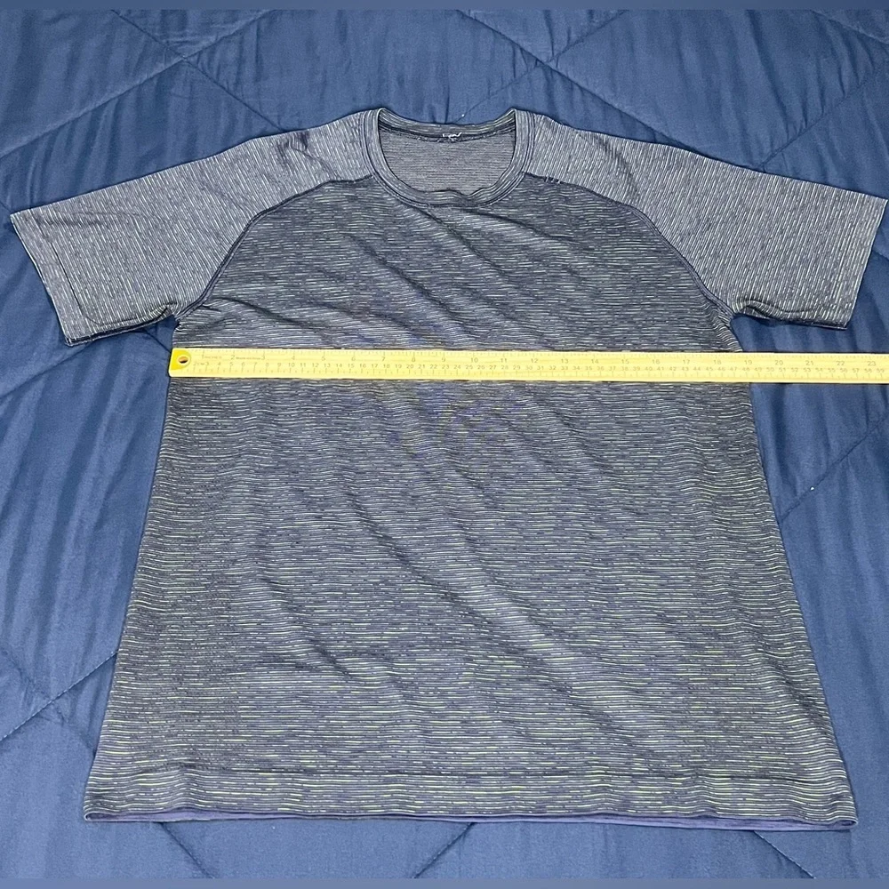 Lululemon Athletica Dark Blue with Green Tee - Picture 2 of 5